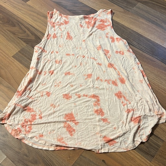 Old Navy, pink tie dye tank top - Picture 3 of 3